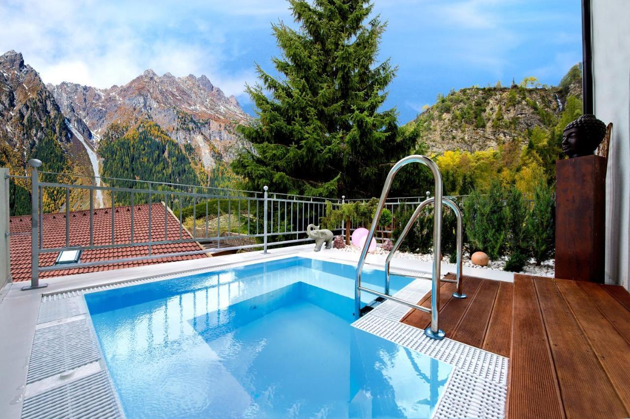 Vier & Restaurant 4*