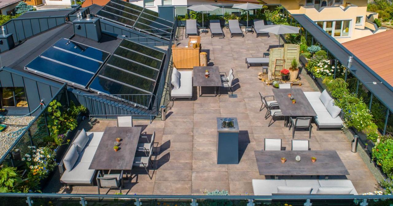 Vier & Restaurant Aparthotel 4*