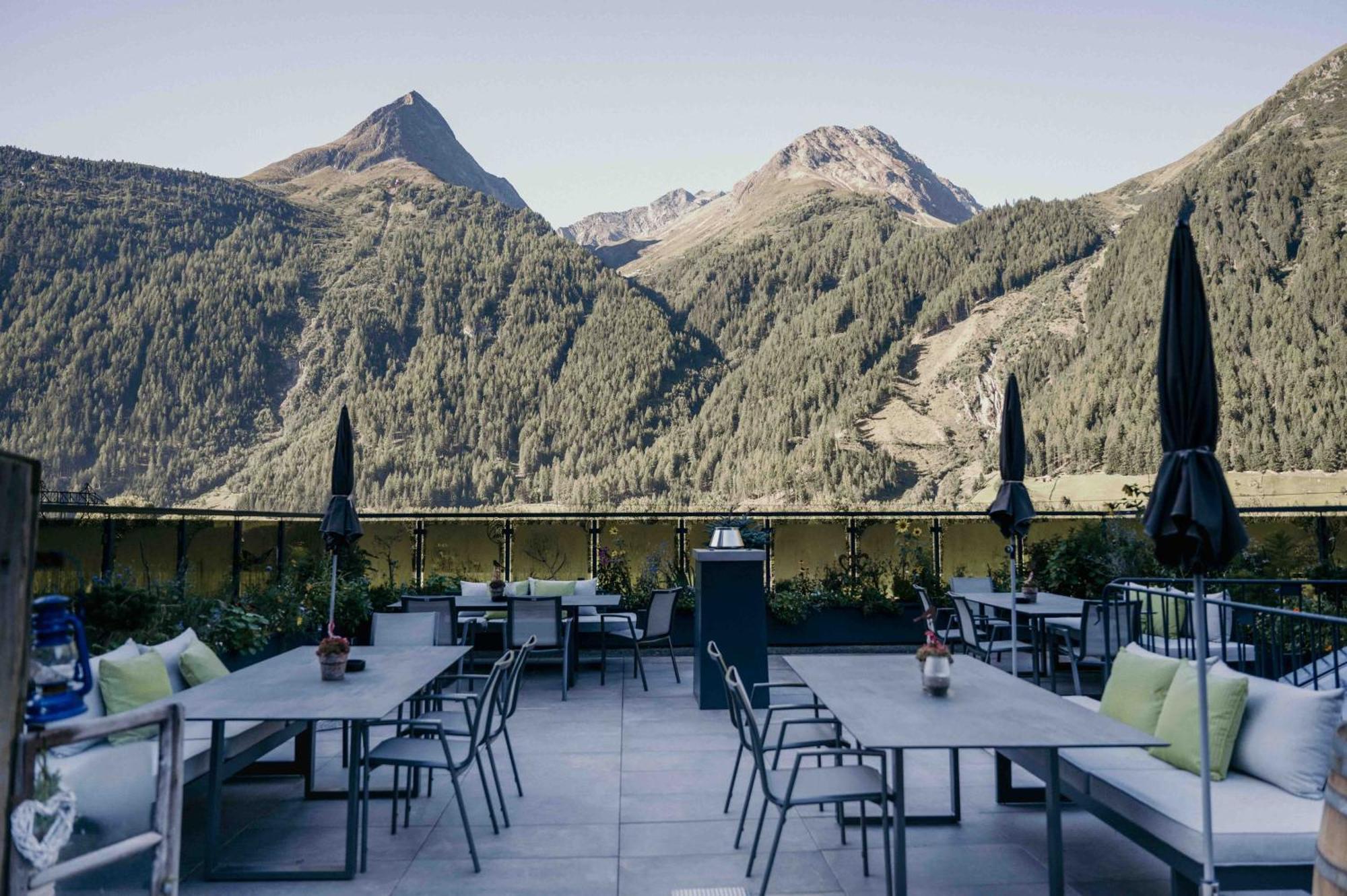 Aparthotel Vier & Restaurant