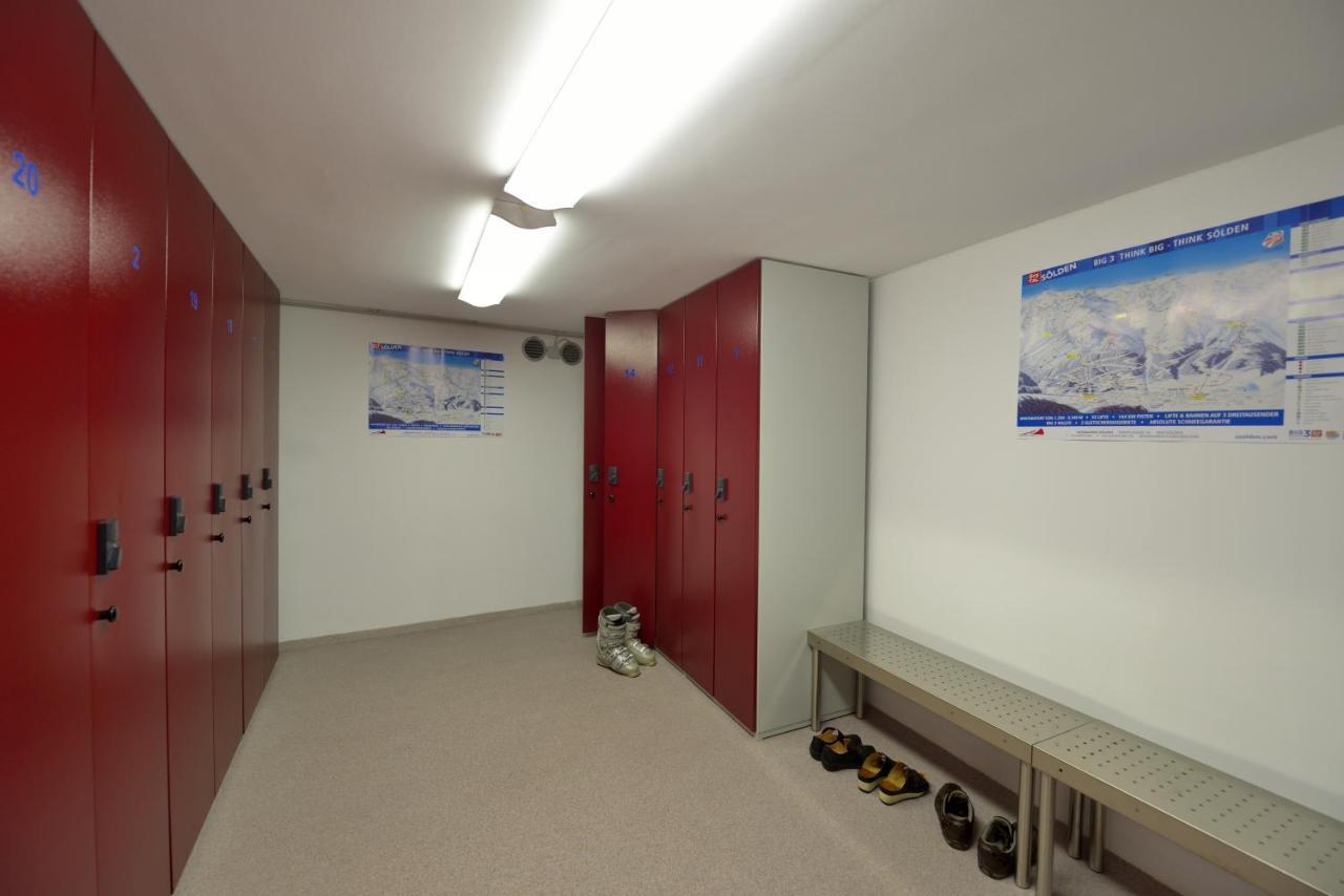 Vier & Restaurant Aparthotel 4*